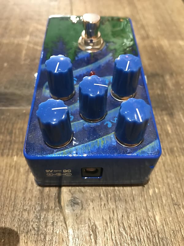 Zvex 