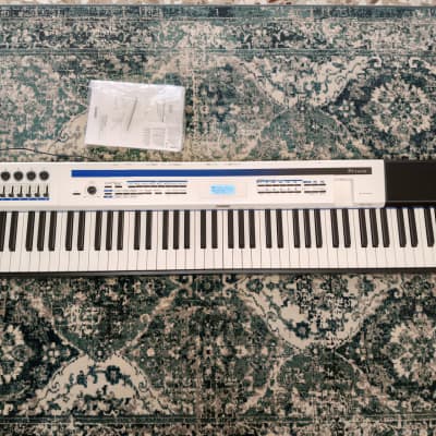Casio PX-5S Privia 88-Key Professional Digital Stage Piano 2010s - White