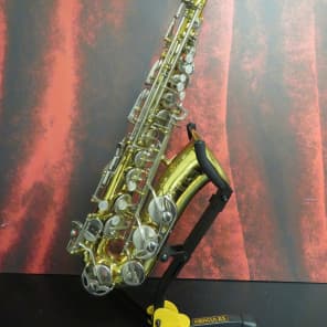 King empire sales 665 alto saxophone