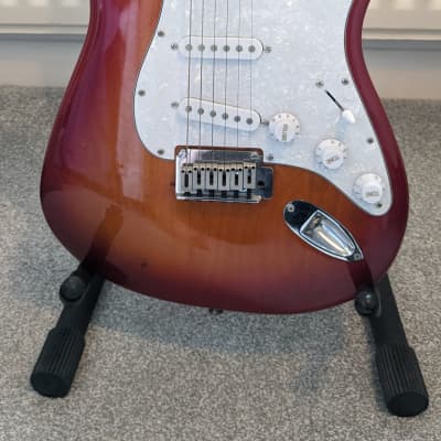 Squier Standard Stratocaster 1992 - 1996 image 2