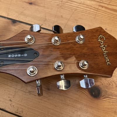 Epiphone AJ-15 NA Acoustic Guitar Advanced Jumbo Round