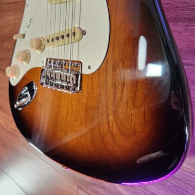 Fender American Vintage II 1957 Stratocaster, Maple Fingerboard, Left-Handed - 2 Color Sunburst - Used image 4
