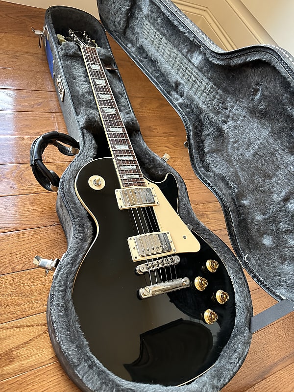 2002 Gibson Les Paul Standard - Ebony Black