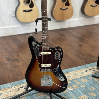 Fender Classic Player Jaguar Special with Pau Ferro Fretboard 2018 - 2019 - 3-Color Sunburst image 7