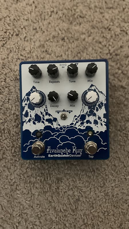 EarthQuaker Devices Avalanche Run Stereo Reverb & Delay with Tap Tempo V2