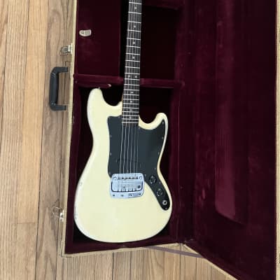 Fender Bronco (1967 - 1979)