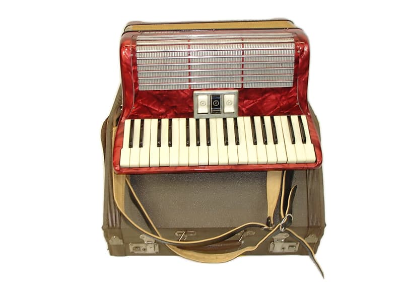 Hohner Arietta IM Piano Accordion w/ Case | Reverb