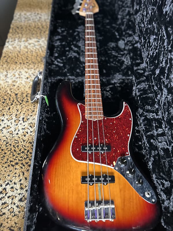 Fender American Original 60’s Jazz Bass Fender American Original '60s Jazz Bass Candy Apple Red – Chicago