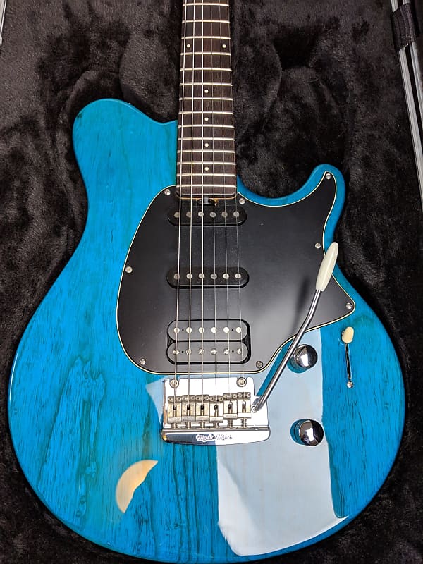 Ernie Ball Music Man Axis Sport SSH 1998 Translucent Blue | Reverb