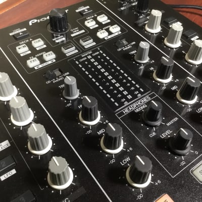 中古　Pioneer DJM-T1 DJミキサー Pioneer DJM-T1 djm t1 DJ Mixer Traktor Scratch Pro Rekordbox