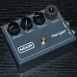 ギター MXR M-117 flanger MXR M117R Flanger Effects Pedal Metallic Gray | Guitar Center