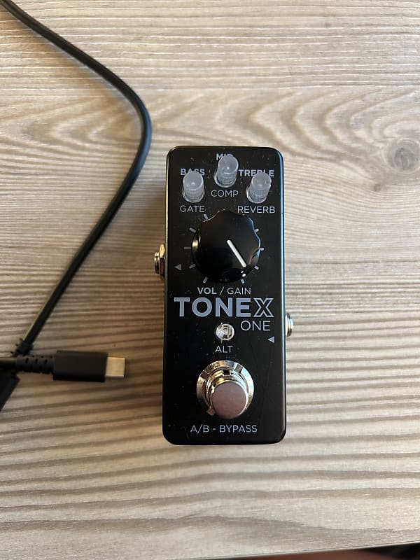 IK Multimedia ToneX One