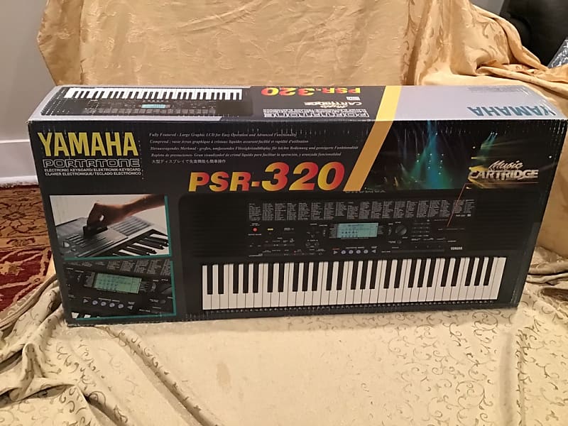 TECLADO YAMAHA PSR 320 DEFEITO VISOR - SEMINOVO - Compre Agora!