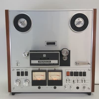 Pioneer RT-1020L 4-Track Stereo 1/4" Reel-to-Reel Tape Deck (1974 - 1977)