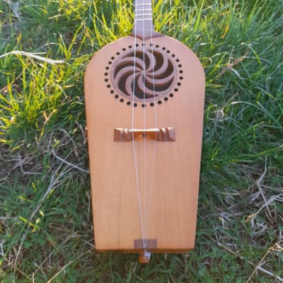 Georgian folk music instrument Panduri | String instrument Panduri | ფანდური | Fanduri image 2