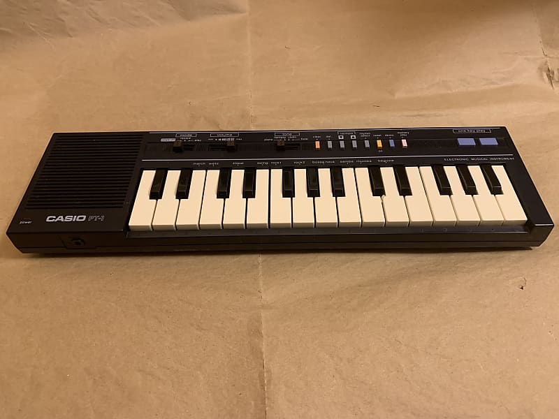 Casio PT-31 31-Key Mini Synthesizer