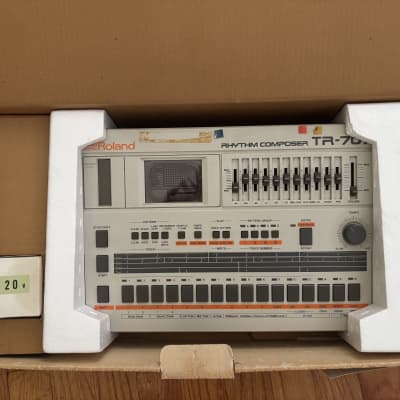 Roland TR-707 Rhythm Composer