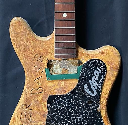 Wandre Davoli Cobra Bass body and neck image 1