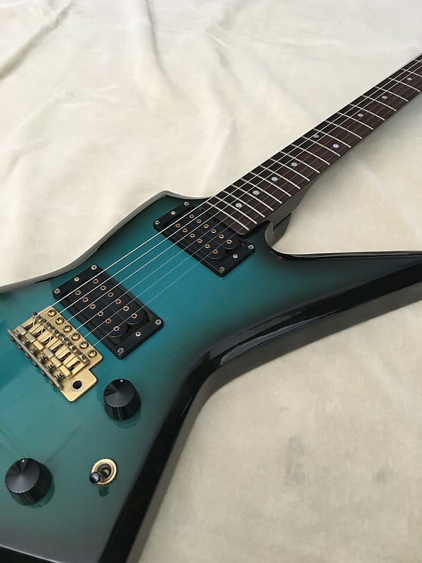 Aria Pro II ZZ Deluxe Electric Guitar Explorer JAPAN 1983
