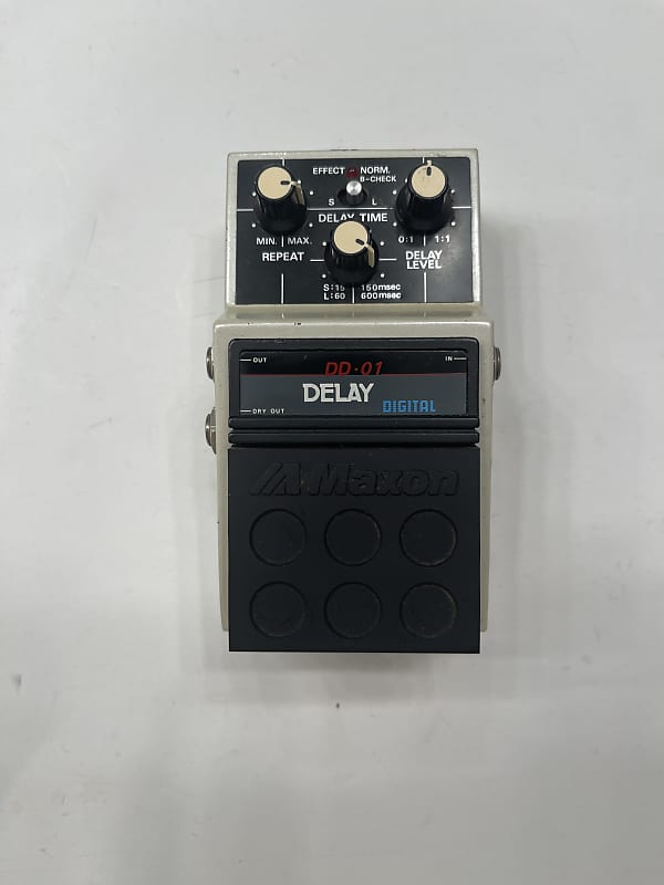 Maxon DD-01 Digital Delay Echo Rare Vintage Guitar Effect Pedal 