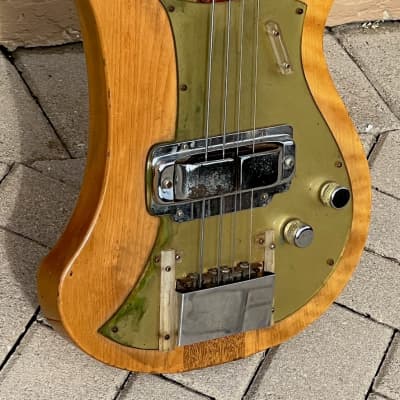 Rickenbacker 4000 Bass 1959 - a crazy cool 100% original 1 of 50 ever made in its Mapleglo finish. image 3