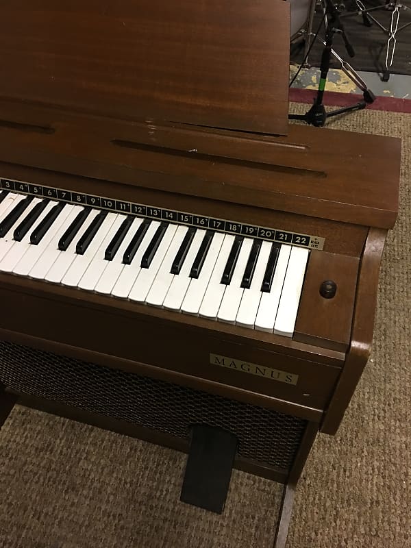 Magnus Electric Chord Organ major minor Project vintage Magnus