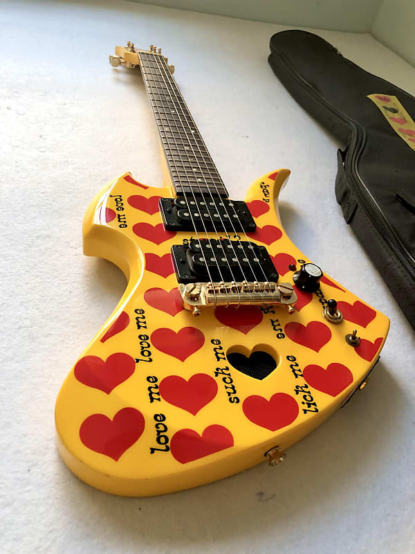 初売りFERNANDES Yellow HEART Jr. hide MODEL ミニエレキギター 器 ジャンクS6426150 フェルナンデス