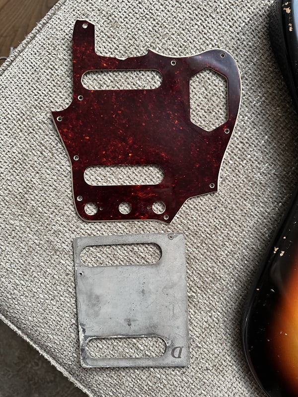 Fender Jaguar 3-Color Sunburst 【1965年製】｜平野楽器
