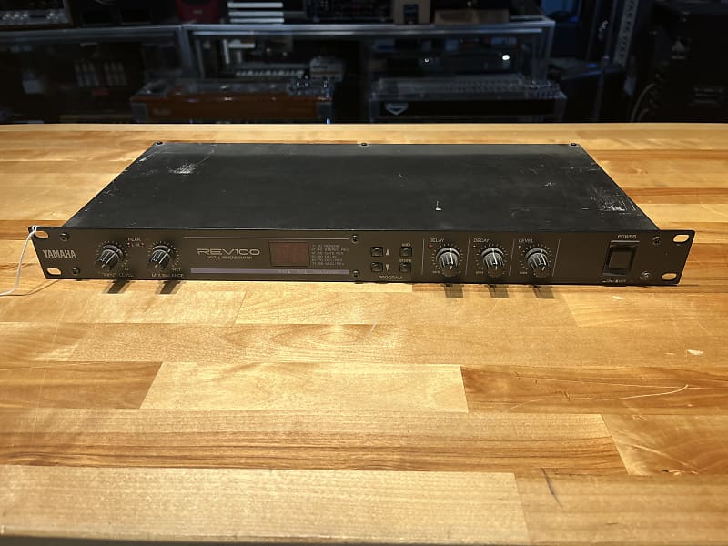 Yamaha Rev 100 FX Processor Reverb