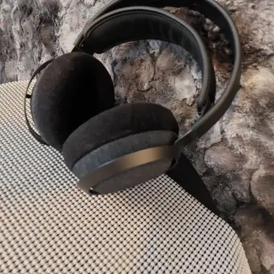 Philips Fidelio X3 headphones 2022 black image 5