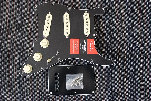 Fender American Professional Strat V-Mod Loaded Pickguard - USA Stratocaster SSS - Black image 1