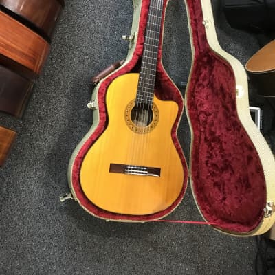 ALVAREZ YAIRI CY127CE Classical Acoustic Electric Guitar made in Japan 1980s-1990s with beautiful hard case and keys. for sale