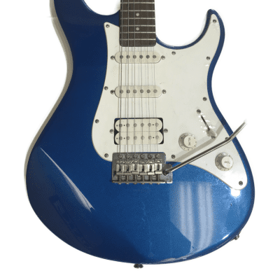 Yamaha PAC012 Pacifica Series HSS Electric Guitar Dark Blue Metallic image 2