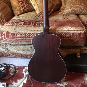 Relisted: Guild USA M40 Troubadour Acoustic Guitar w/OHSC. Westerly F20 Specs per Guild. image 3
