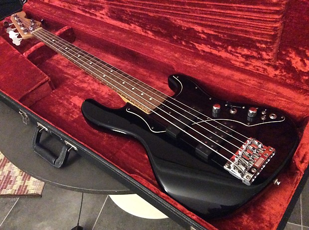 Fender roscoe beck bass sales for sale