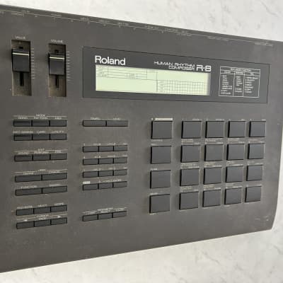 Roland R-8 Human Rhythm Composer 1980s - Black