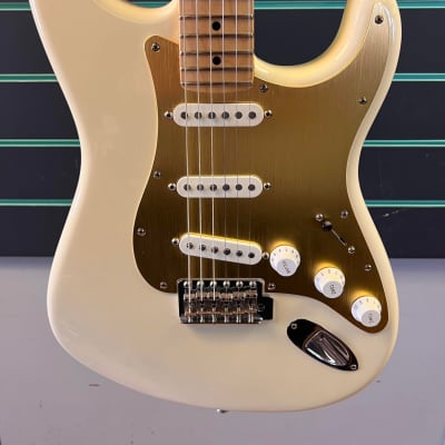 Fender American Special Stratocaster Olympic White 2018 Modified Electric Guitar image 3