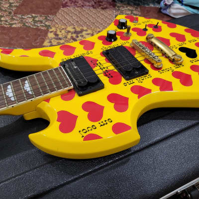 Fernandes Burny MG-145S hy Heart Yellow (hide Signature | Reverb