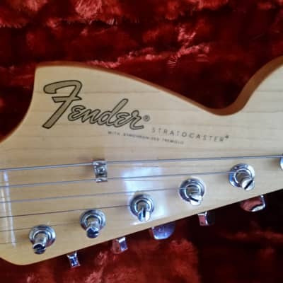 Fender Jimi Hendrix Voodoo Strat Rosewood Fretboard 1998 - 2000 3-Color Sunburst Abby Ybarra CS Pups image 9