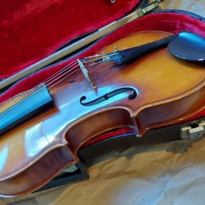 Japan Stradivarius size 4/4 full-size violin, Very Good Condition, case & bow image 7