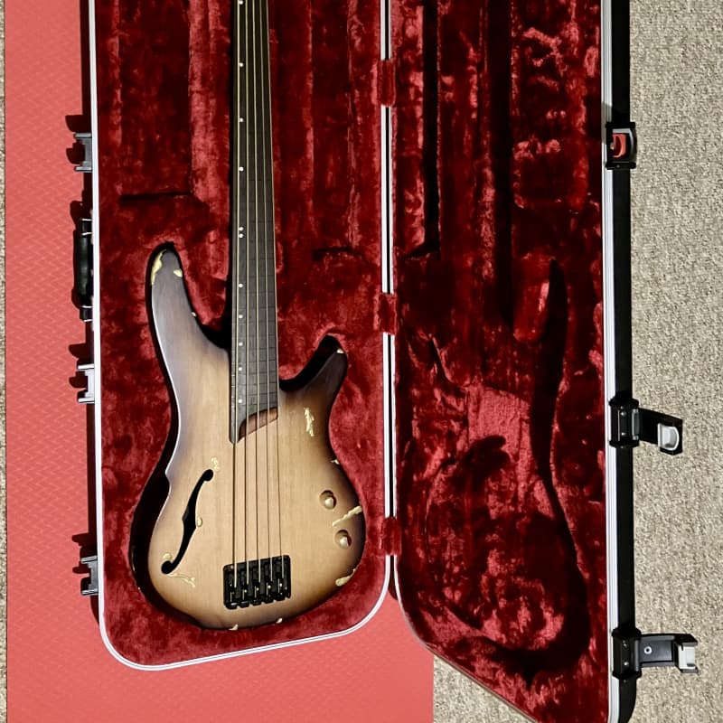 Reverb deals fretless bass