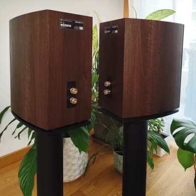 Wharfedale 11.2 Speakers Pair image 9