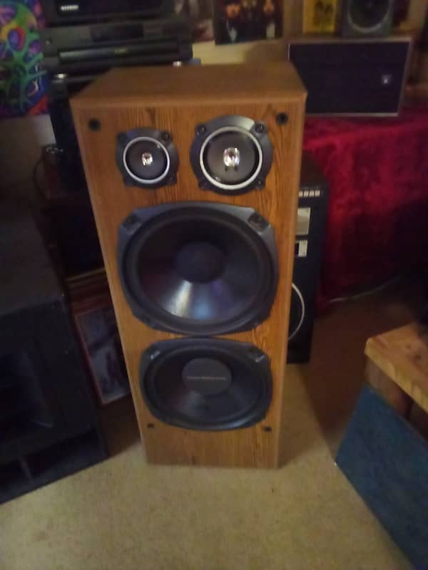 JVC SP-97 Standing outlet Tower Speakers