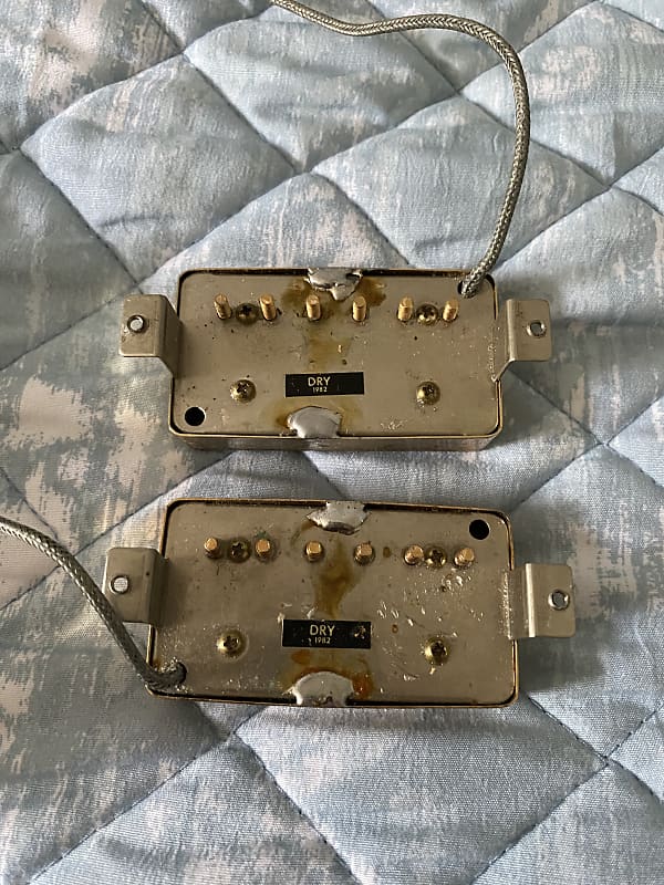 Greco Dry ‘82 Gold Humbucker Set