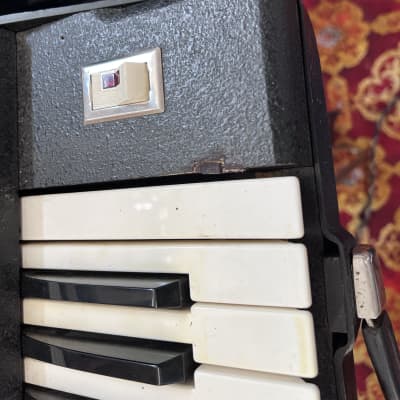 1970’s RMI 368X oscillator piano/harpsichord **VIDEO** image 11