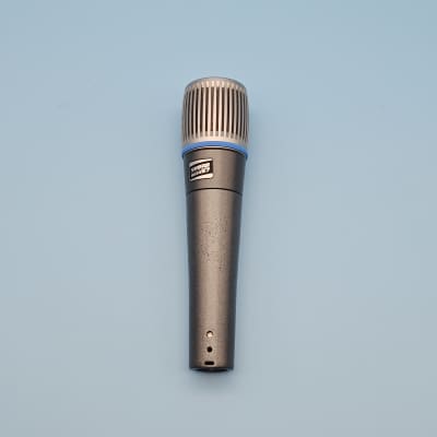 Shure BETA 57 Supercardioid Dynamic Microphone