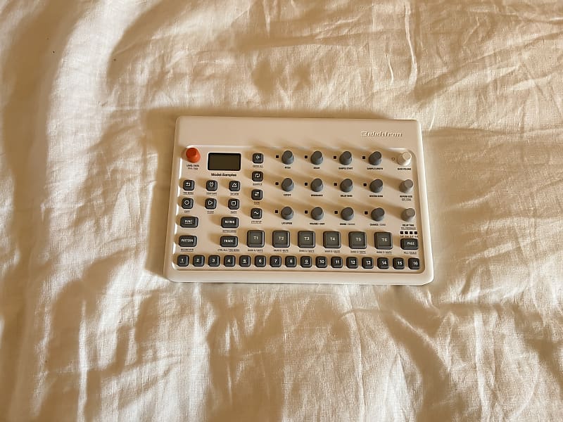 Elektron Model:Samples 2019 - 2020 - White image 1