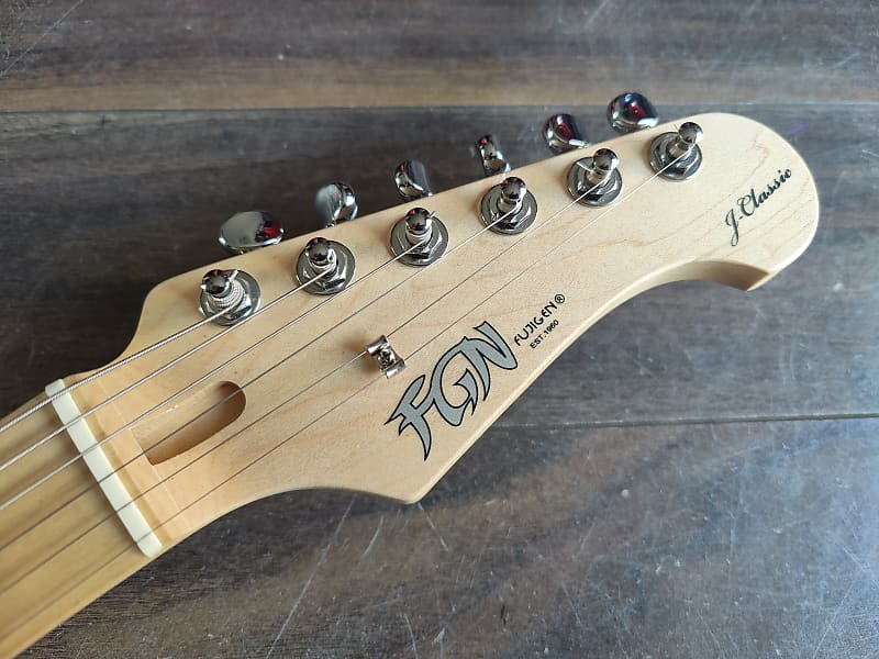 2016 FGN Japan (Fujigen) JST-5M J-Standard Stratocaster