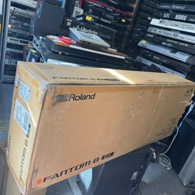 Roland Fantom 8 EX 88-Key Workstation Keyboard 2024 in box  //ARMENS//