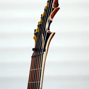 【新品同様】skervesen Radius 7 4AP Radius 7 - Raptor's cousin - Skervesen Custom Guitars